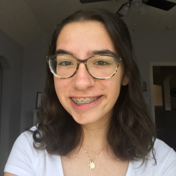 Meet your Posher, Isabella - Picture 1 of 1